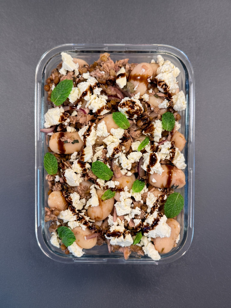 Hülsenfrucht-Salat mit Thunfisch & Feta
