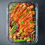 Tandoori Smash-Chicken im Bohnenbeet